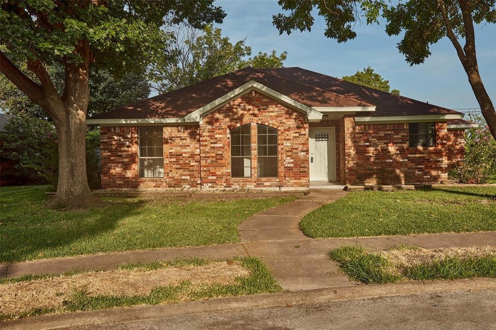 501 Sheffield Dr, Wylie, TX 75098 - photo 1