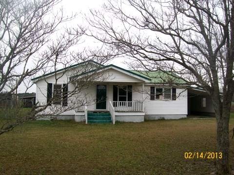 155 Lotus Rd, Wray, GA 31798 - photo 1