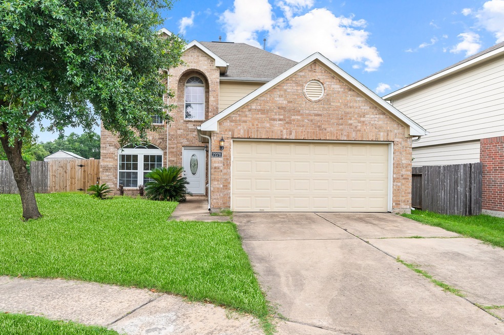 7278 Caracara Dr, Houston, TX 77040 - photo 1