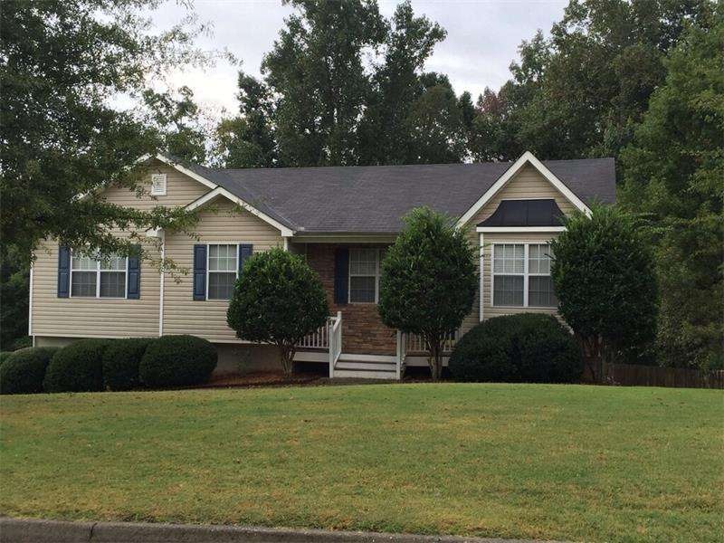 629 Hickory Lake Dr, Acworth, GA 30101 - photo 1