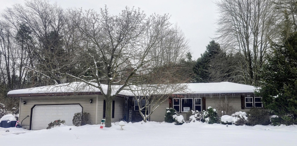 6340 Quarterline Rd, Spring Lake, MI 49456 - photo 1