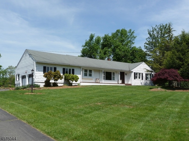 7 Old Farm Rd, Warren, NJ 07059 - photo 1