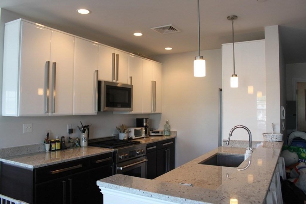 50 Dedham Ave unit 25, Needham, MA 02492 - photo 1