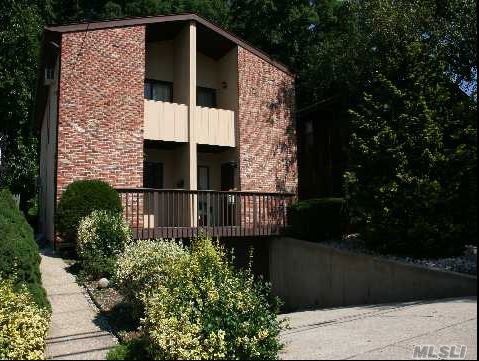 5 West Dr unit Left, Port Washington, NY 11050 - photo 1