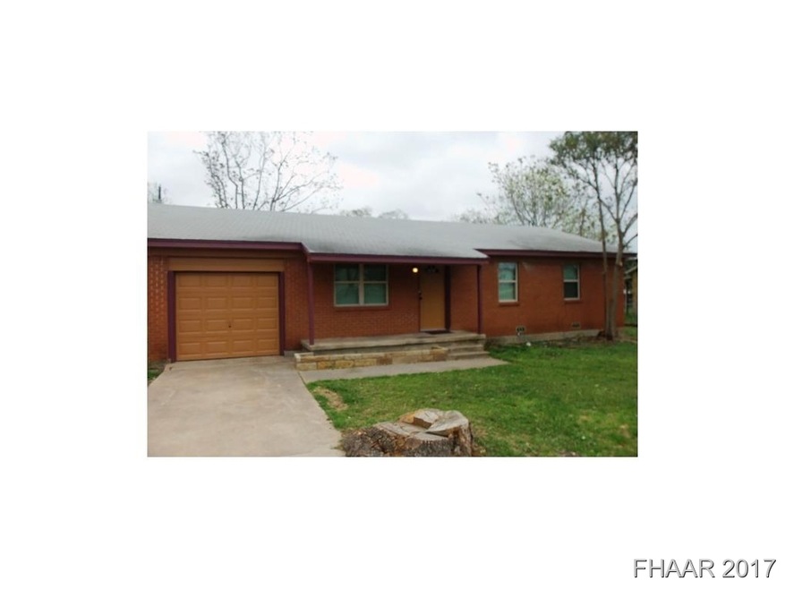 2103 Crescent Dr, Copperas Cove, TX 76522 - photo 1