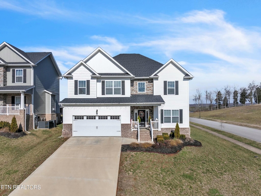 Sold $610,000 • Co-Listing Agent