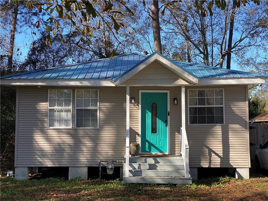 1937 Grace Dr, Slidell, LA 70458 - photo 1