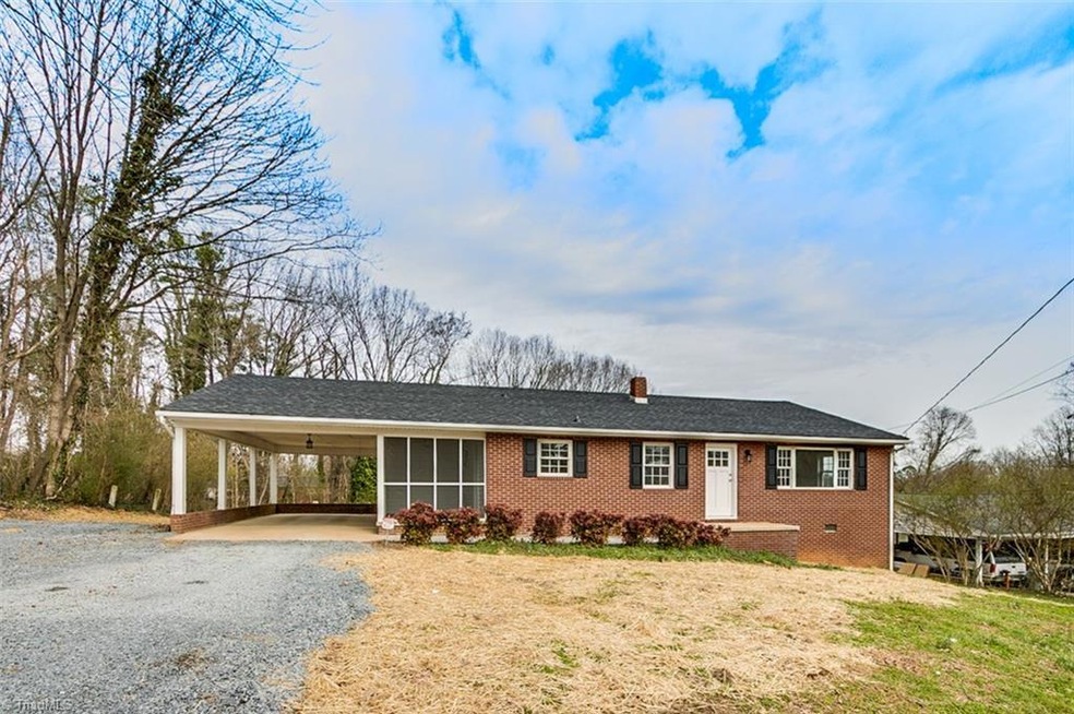 225 Nolen Ave, Asheboro, NC 27205 - photo 1