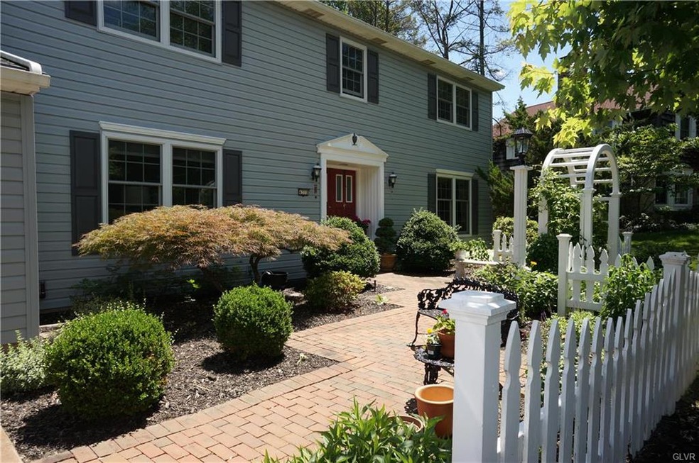 4310 Wellesley Rd, Bethlehem, PA 18017 - photo 1