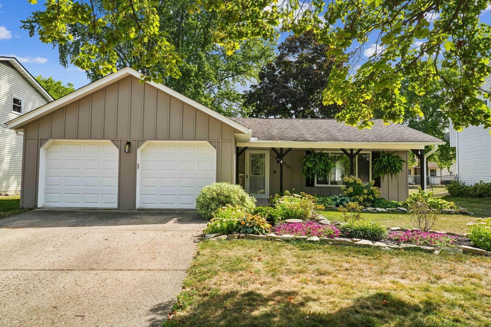 2-web-or-mls-3117-adirondack-ave - Copy