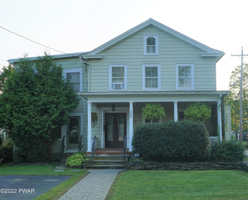 107 E George St, Milford, PA 18337 - photo 1