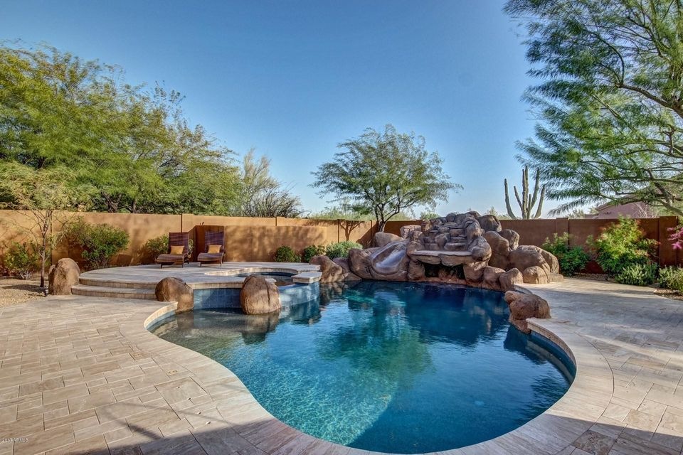 Unbeatable Resort Style Outdoor Living