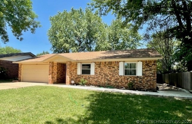 693 E 134th St, Glenpool, OK 74033 - photo 1