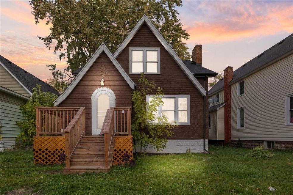 1407 Lapeer Ave, Port Huron, MI 48060 - photo 1