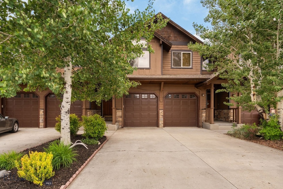 Welcome to 4716 Shadowglen Drive, Unit B!