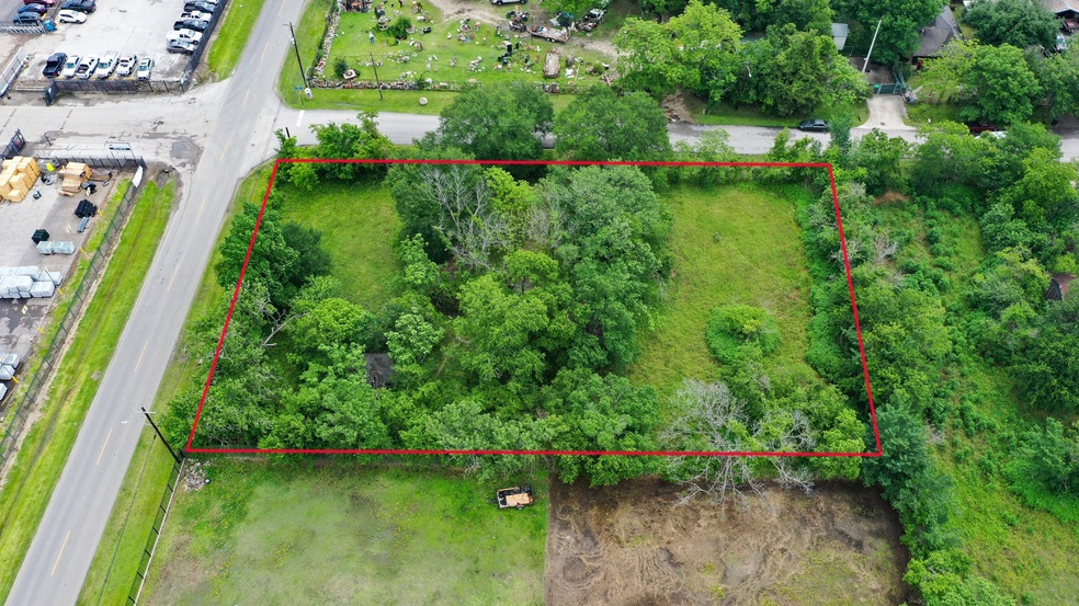 4846 Langley Rd, Houston, TX 77093 - photo 1