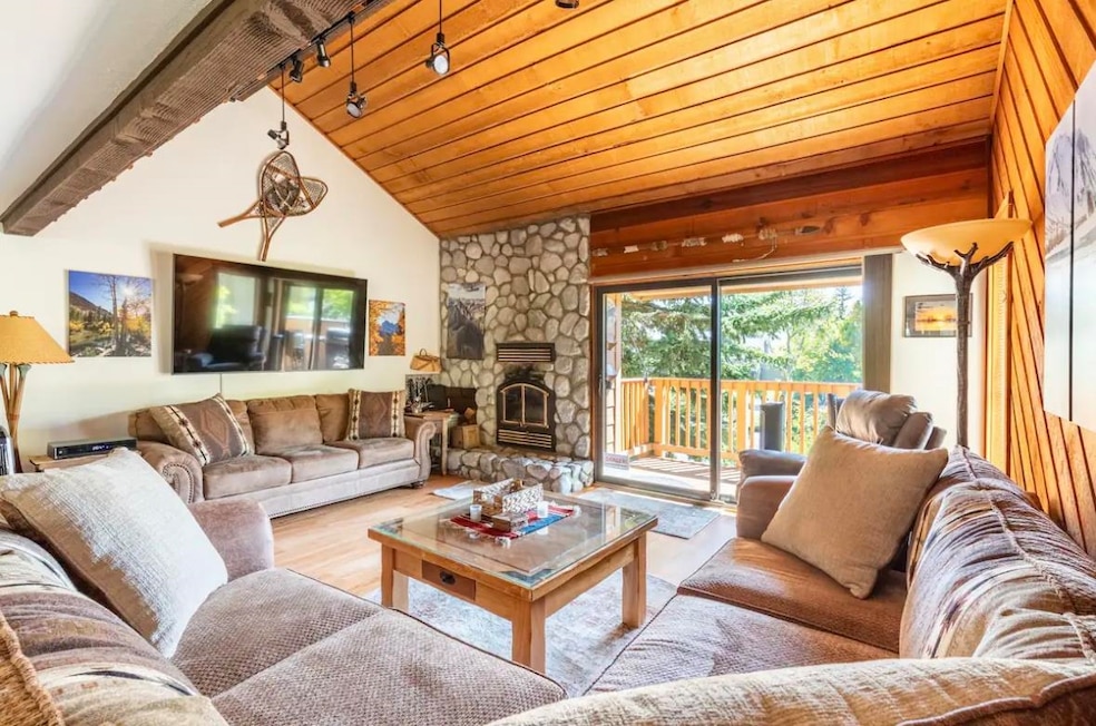 For Sale $1,199,000