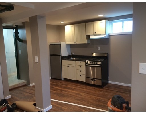 810 Broadway unit b, Everett, MA 02149 - photo 1