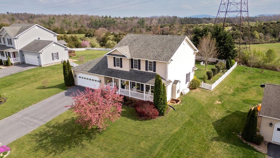 120 Wexford St, Staunton, VA 24401 - photo 1