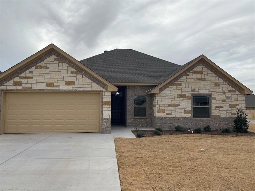 3300 Arrow Creek Dr, Granbury, TX 76049 - photo 1