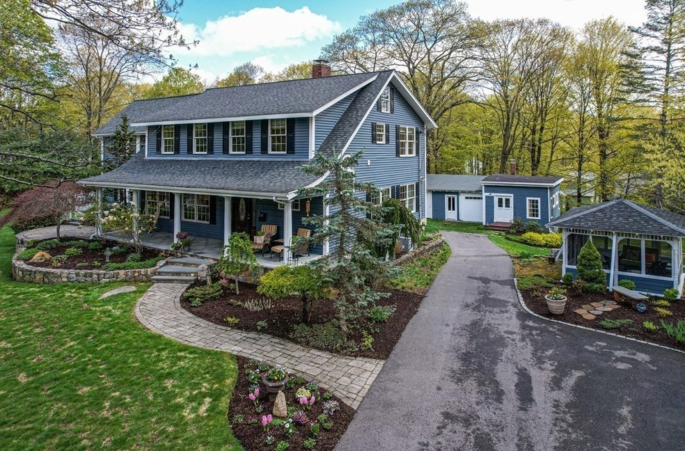 11 Holt St, Hopkinton, MA 01748 - photo 1