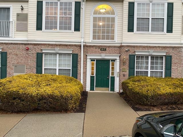 67 Limerick Ln, Phillipsburg, NJ 08865 - photo 1