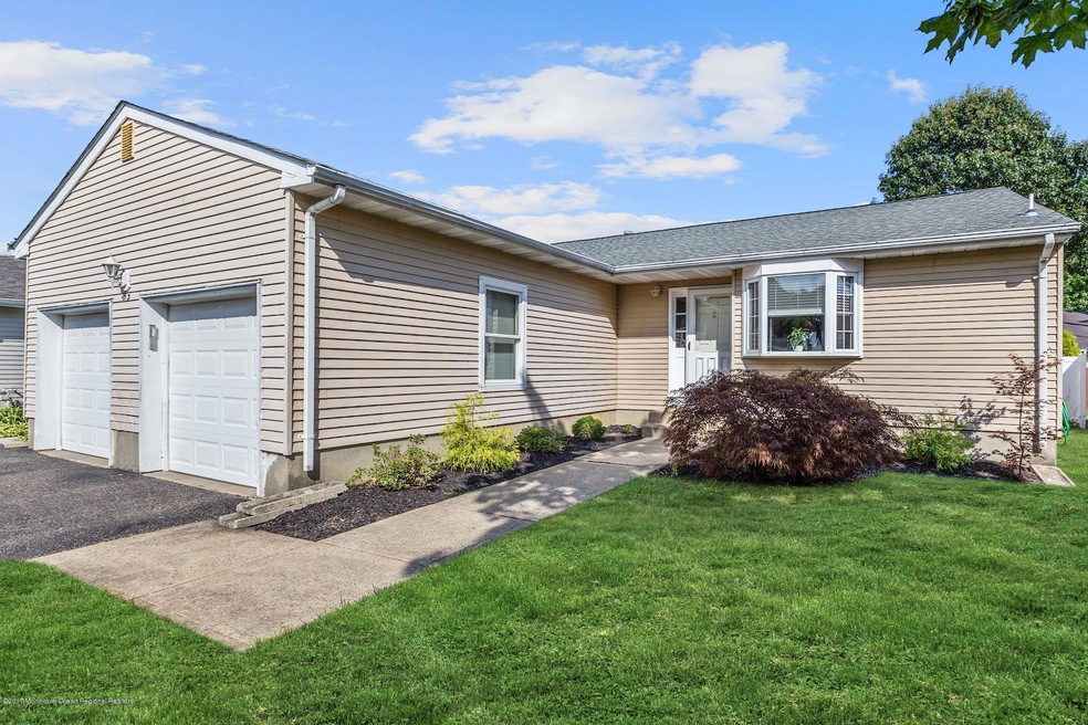 051_33_Long_Rd_203573_261448