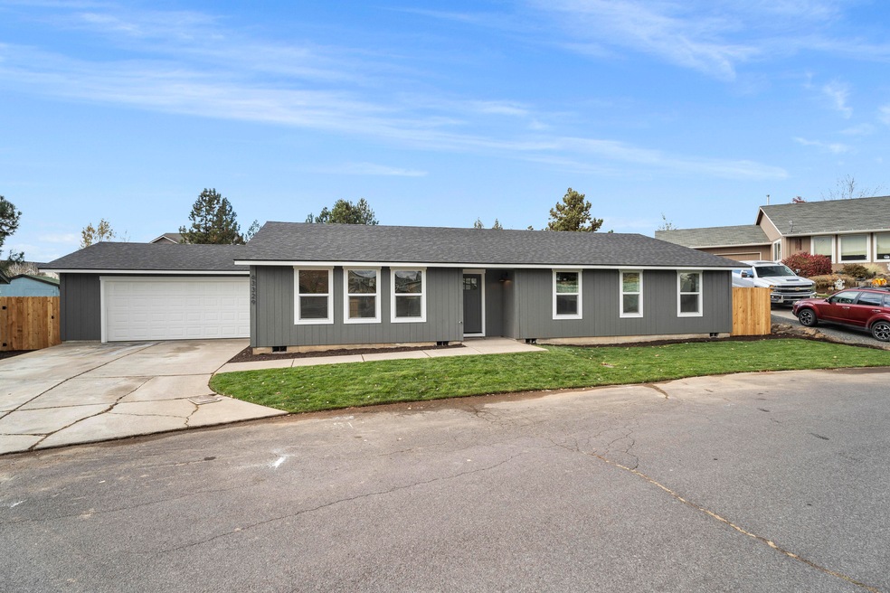 63329 Brody Ln, Bend, OR 97701 - photo 1