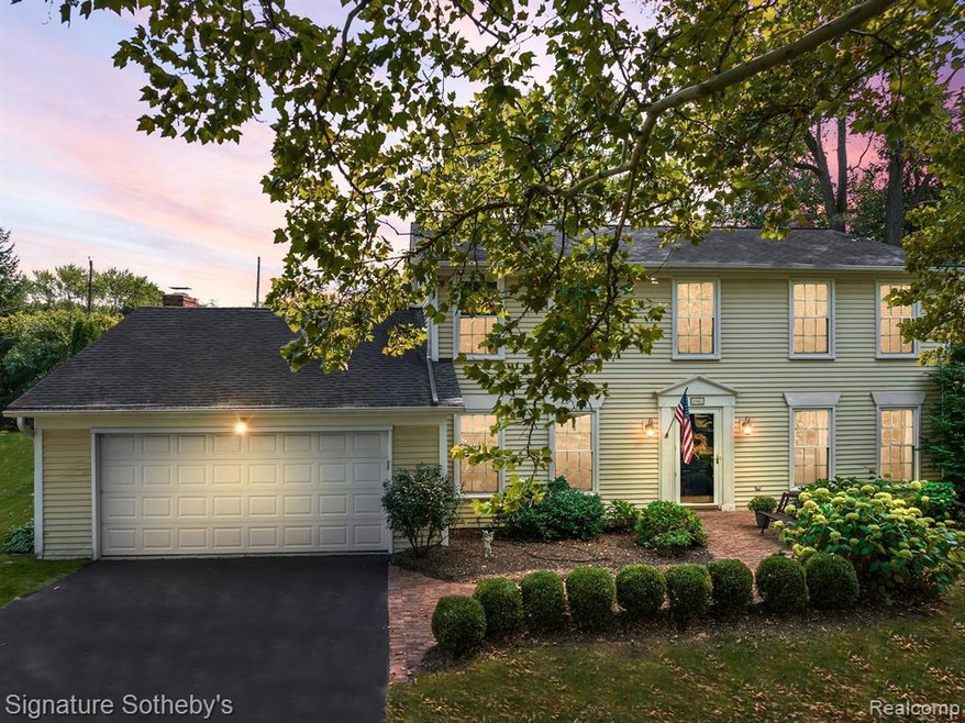 2143 Brenthaven Dr, Bloomfield Hills, MI 48304 - photo 1
