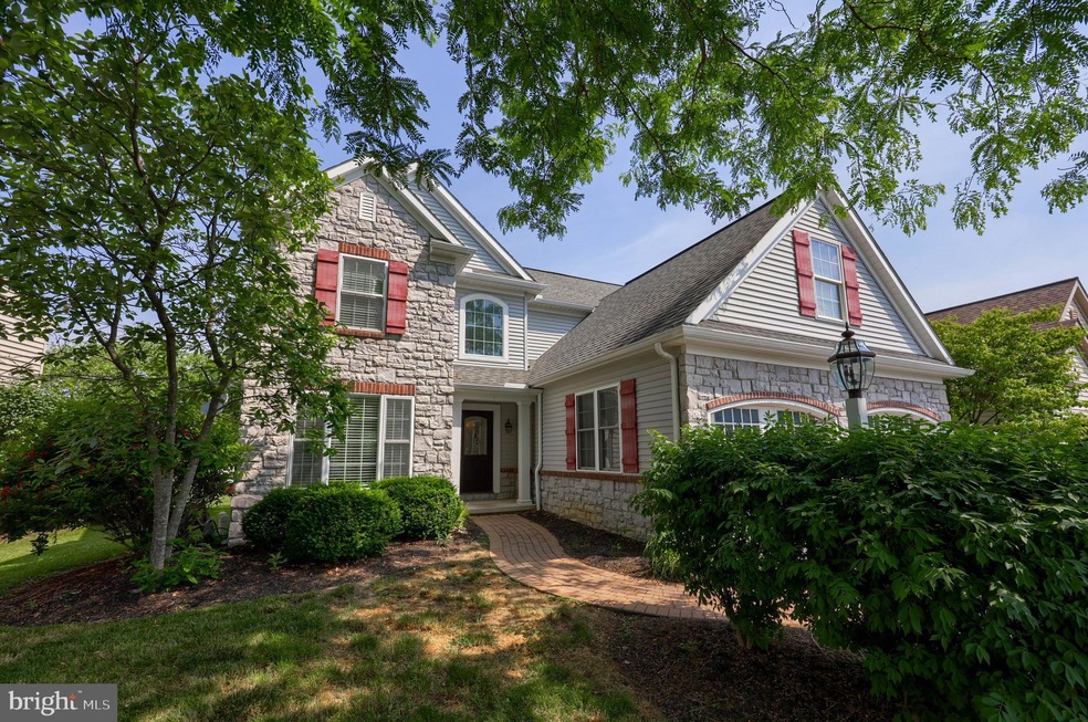 1309 Heatherwood Dr, Mount Joy, PA 17552 - photo 1