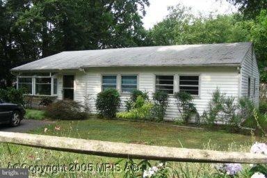 5705 Beecher St, Hyattsville, MD 20785 - photo 1