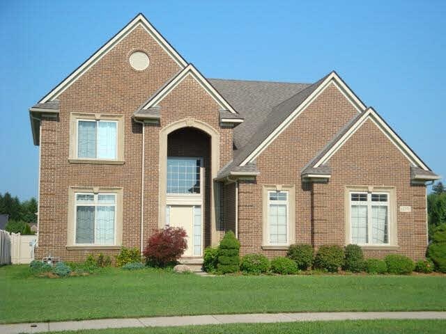 12371 Matthews St, Carleton, MI 48117 - photo 1