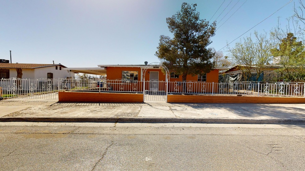 1005 Lariat St, El Paso, TX 79915 - photo 1