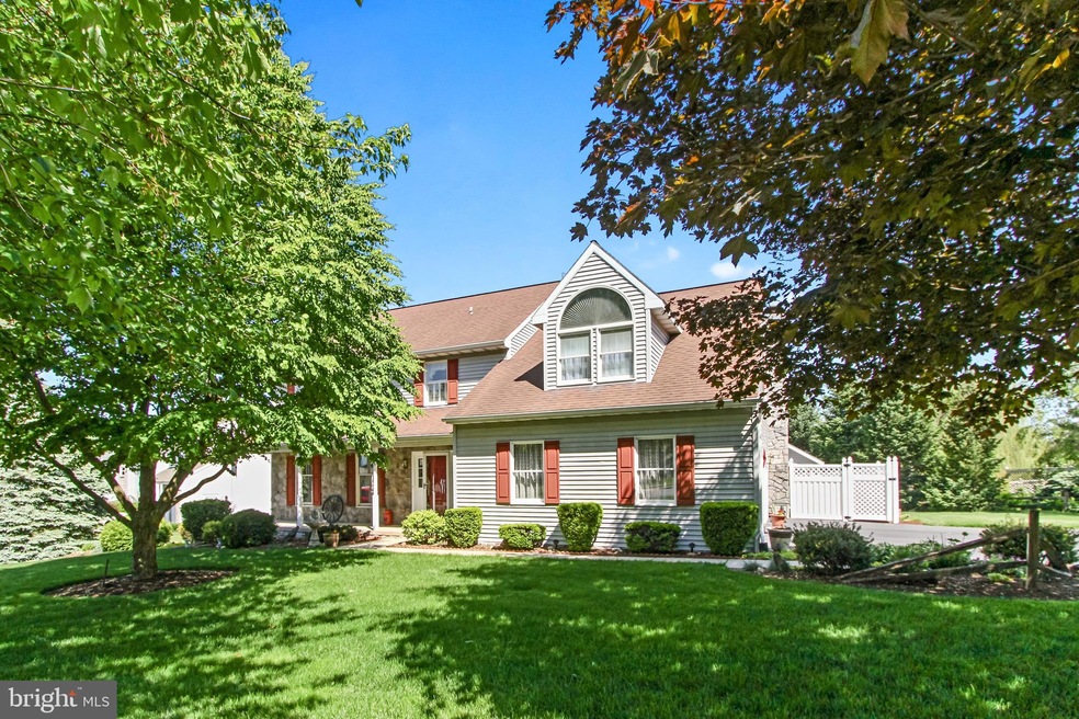 35 Aspen Dr, Leola, PA 17540 - photo 1