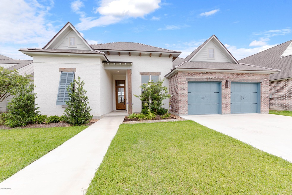 608EmberGrove-1