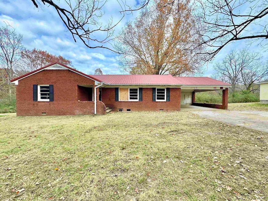 1763 E Chester St, Jackson, TN 38301 - photo 1