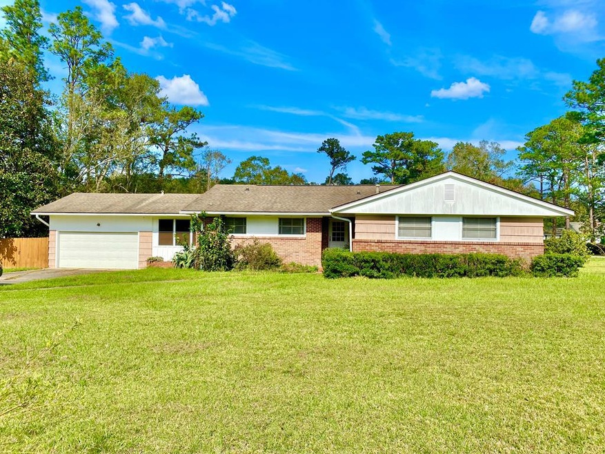 1500 W Fourth Ave, Picayune, MS 39466 - photo 1