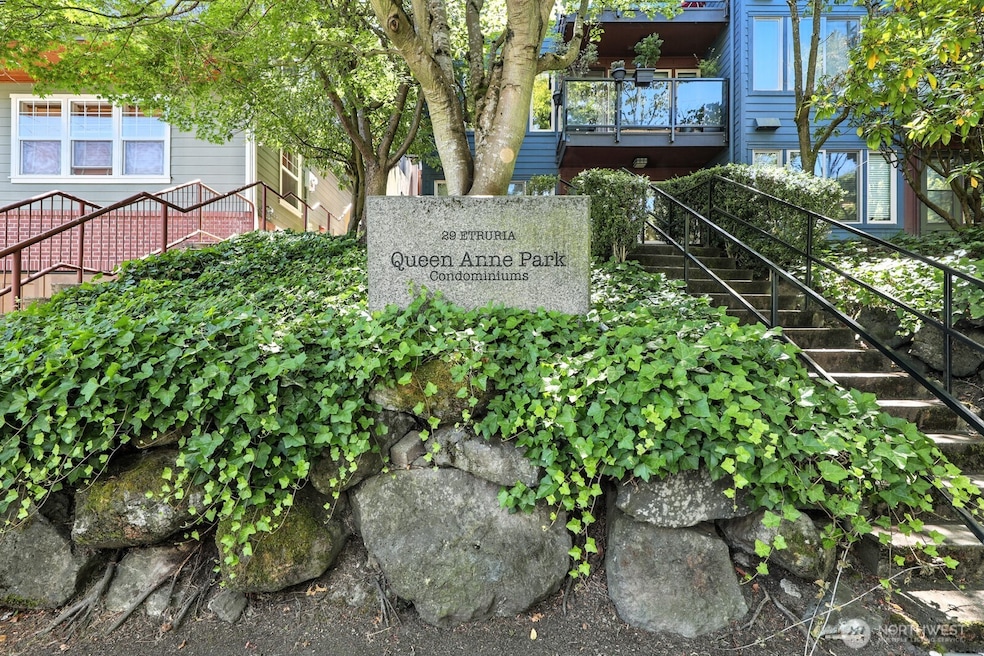29 Etruria St unit B405, Seattle, WA 98109 - photo 1