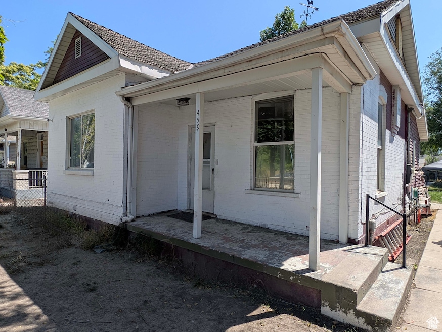 Under Contract $325,000