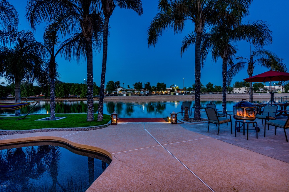 1814 E Catamaran Dr, Gilbert, AZ 85234 - photo 1