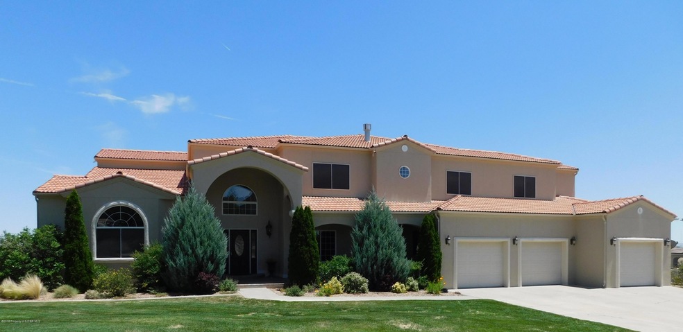 4240 Vista Pinon Dr, Farmington, NM 87401 - photo 1