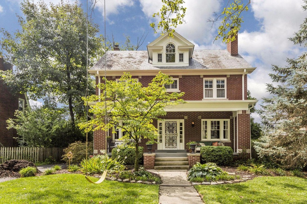 2453 Sherwood Rd, Columbus, OH 43209 - photo 1