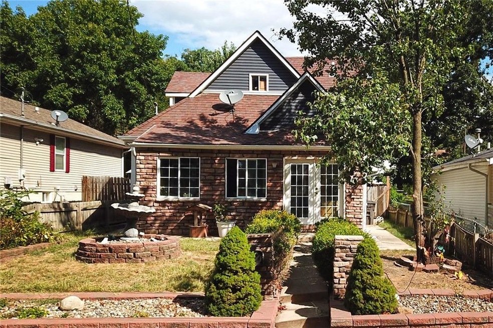 1405 Jefferson Ave, Des Moines, IA 50314 - photo 1