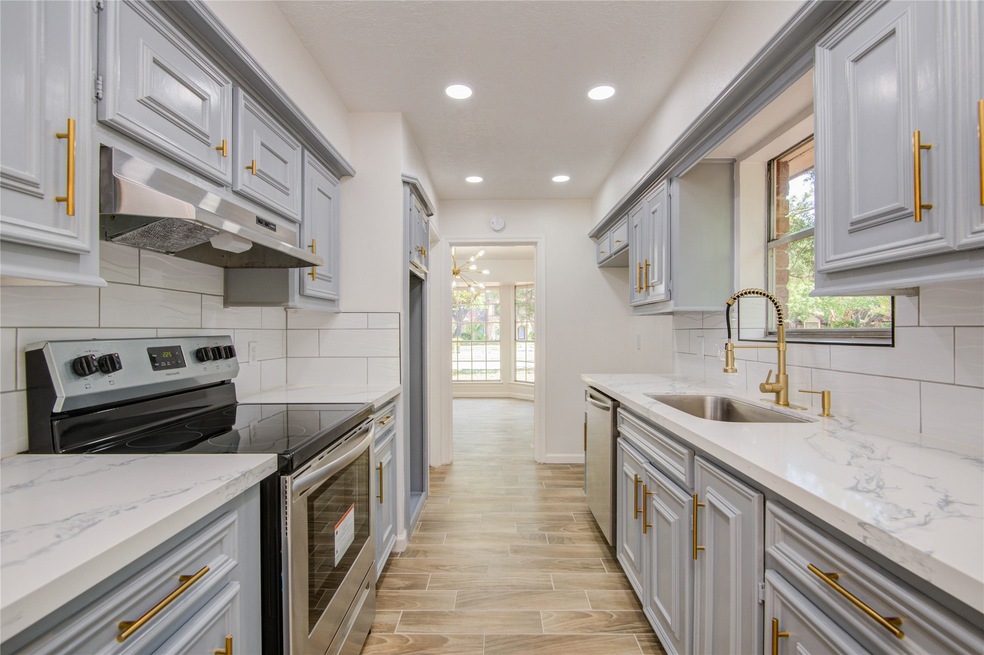 7531 Antoine Dr, Houston, TX 77088 - photo 1