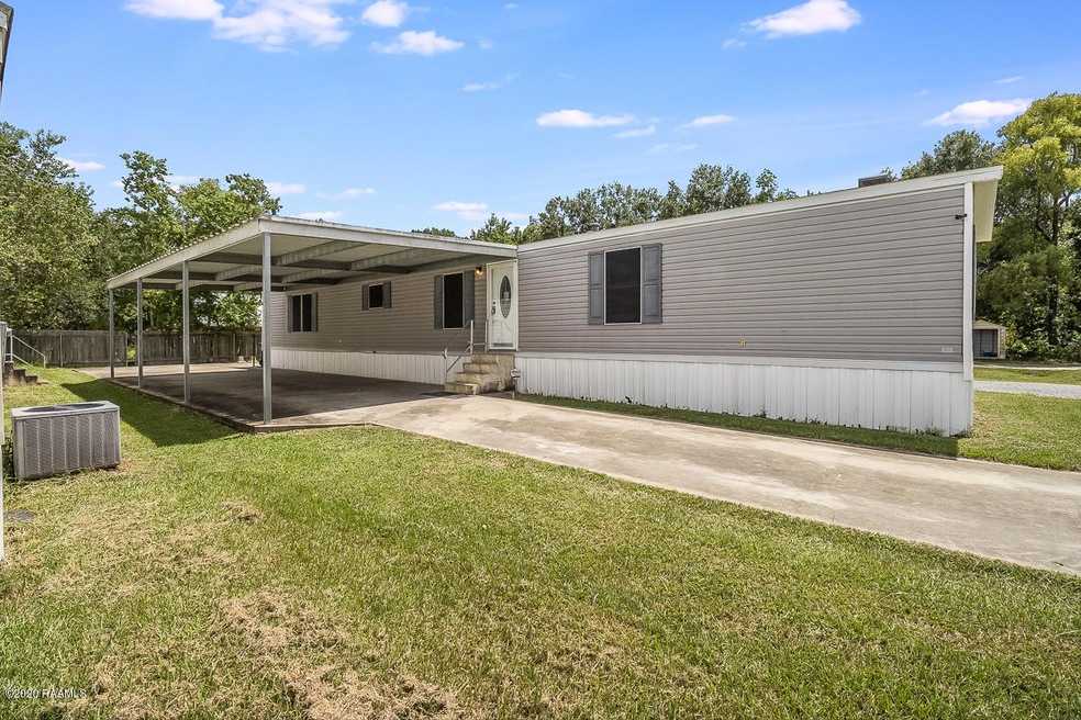 223 Blanco Dr, Youngsville, LA 70592 - photo 1