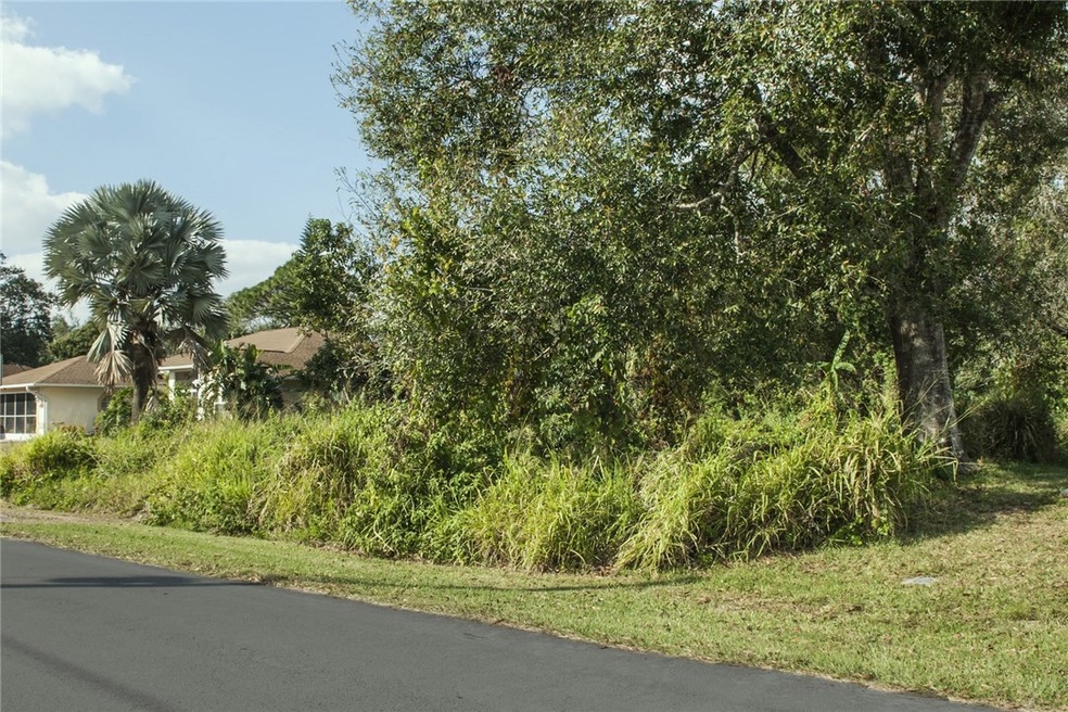 753 Concha Dr, Sebastian, FL 32958 - photo 1