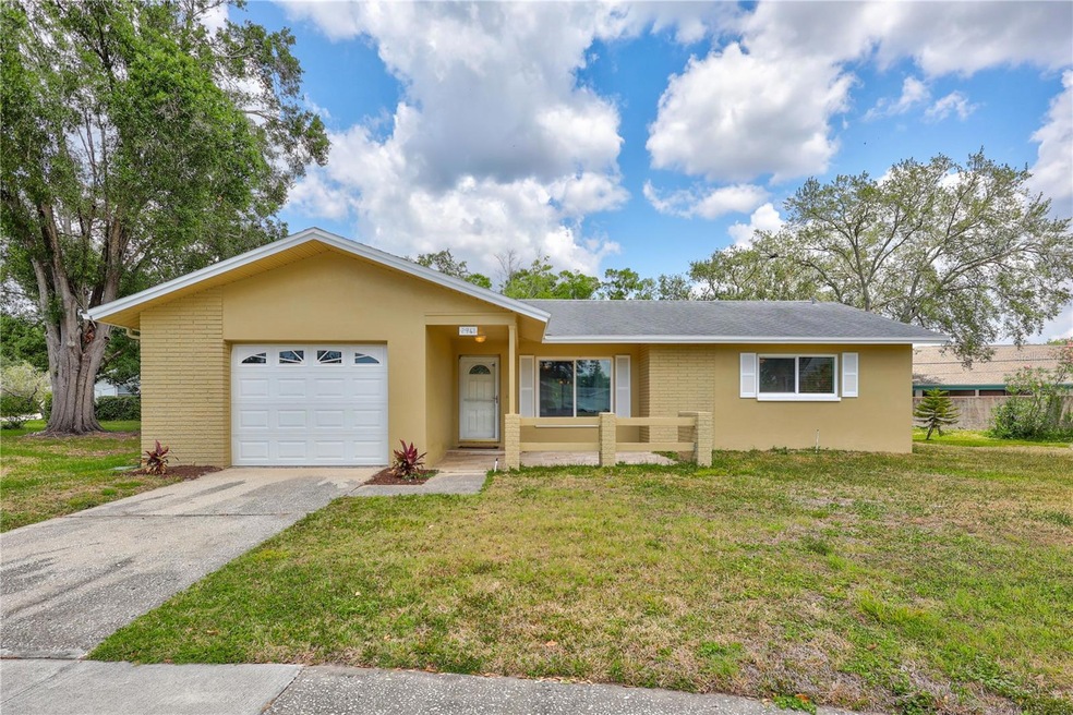 2961 Briar Cliff Dr unit 4, Palm Harbor, FL 34684 - photo 1