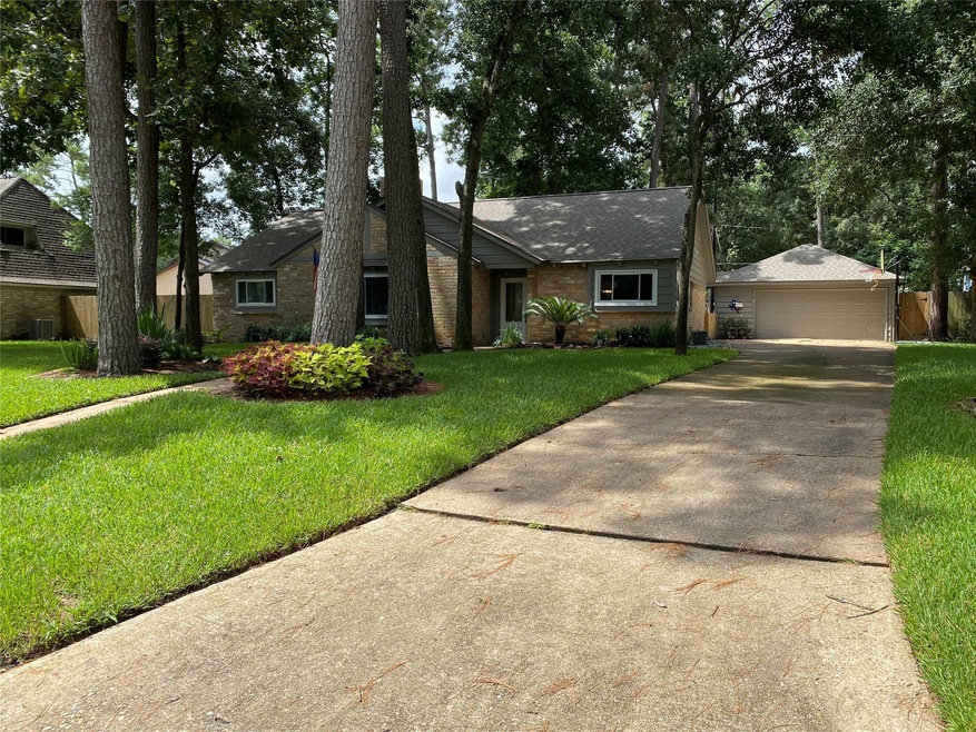 12307 Oak Park Cir, Houston, TX 77070 - photo 1