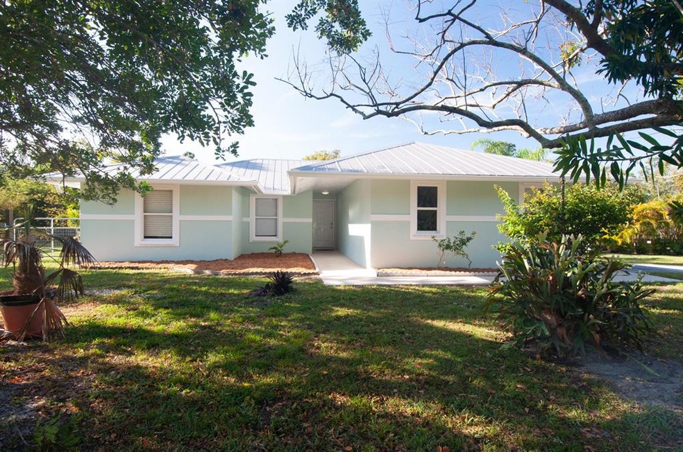 1Front of House-13140 159th St N-0267