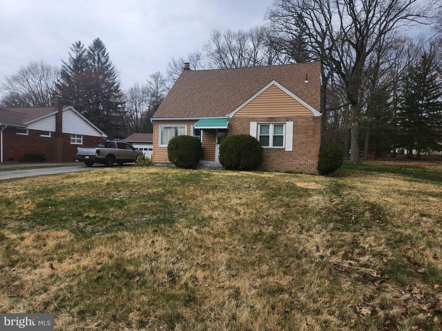 24 S Hollywood Blvd, Hazleton, PA 18202 - photo 1